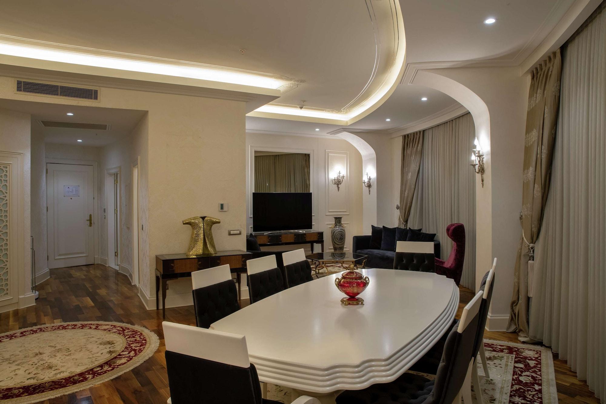 Hotel Doubletree By Hilton Gaziantep Exterior foto