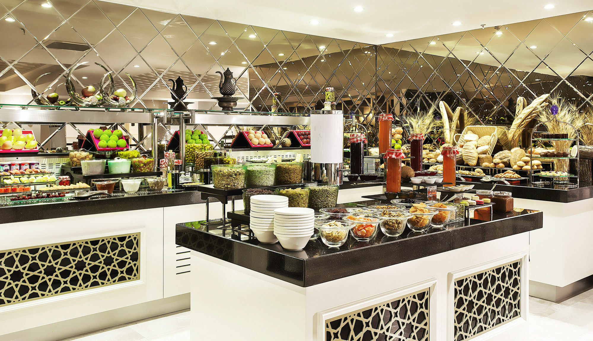 Hotel Doubletree By Hilton Gaziantep Exterior foto